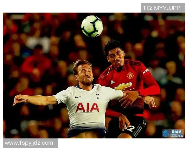 足球明星的夸张肖像艺术展现了他们的激情与魅力