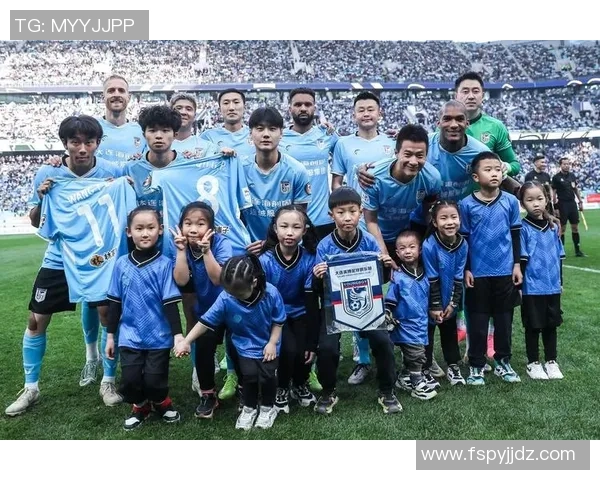 北京足球队实力引发热议球迷对球队表现的不同看法与争论