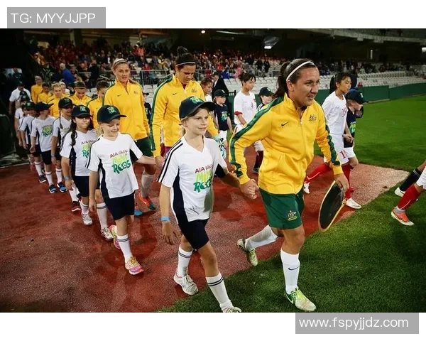 新闻记者如何揭示足球明星背后的故事与挑战